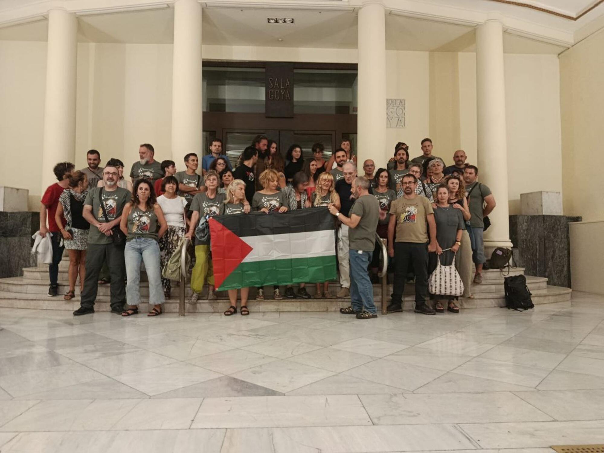 Encierro profes Circulo Bellas Artes - 2